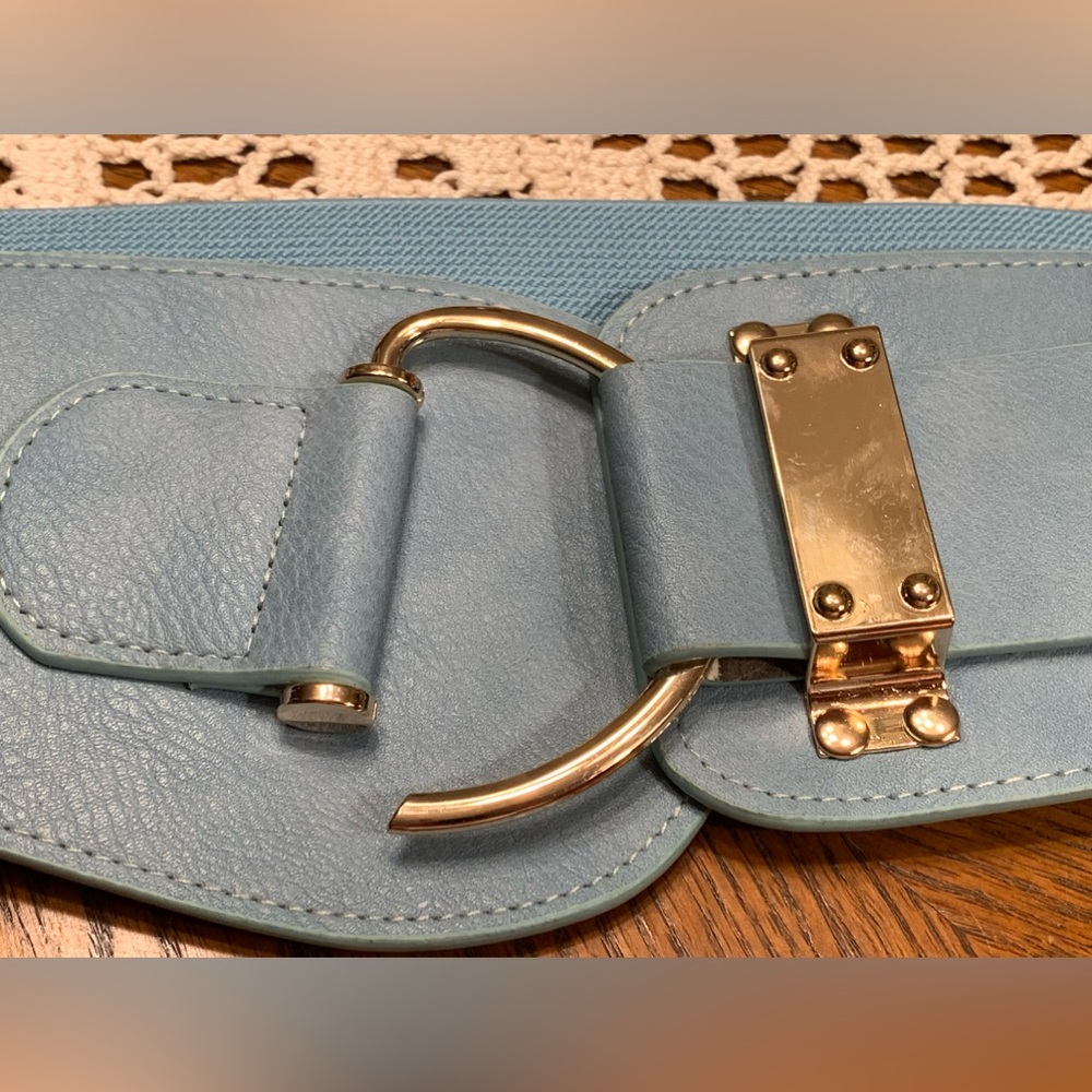 Light Blue Women’s Wide Stretch Belt with Gold Hook Closure XL